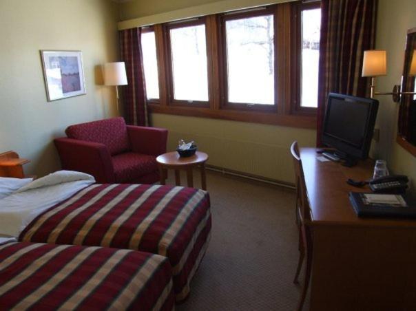 Hovdestøylen Hotell 4*