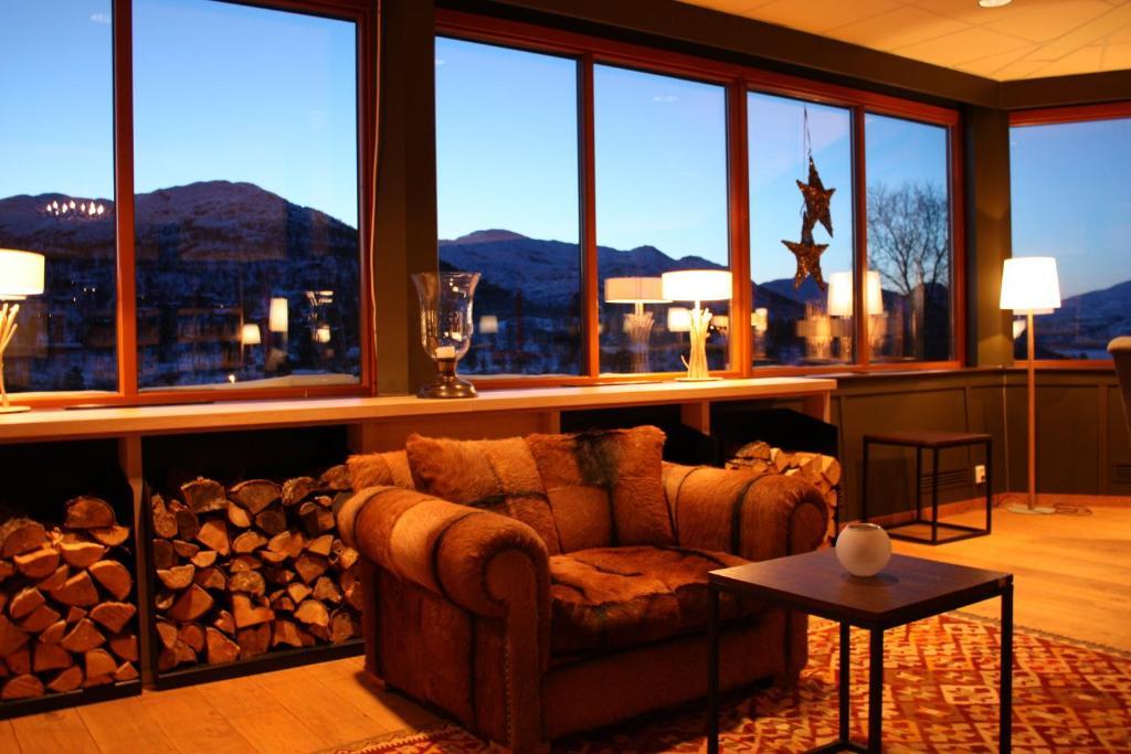 Hovdestøylen Hotell 4*